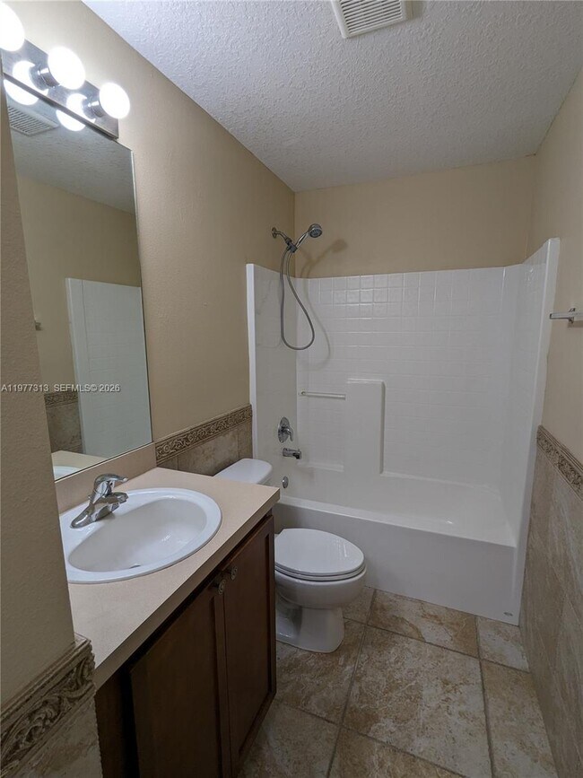 Building Photo - 4438 SW Athena Dr