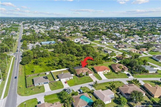 Building Photo - 4213 SW Utterback St