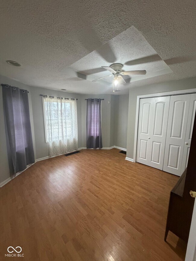 Building Photo - 3037 Meredith Ave