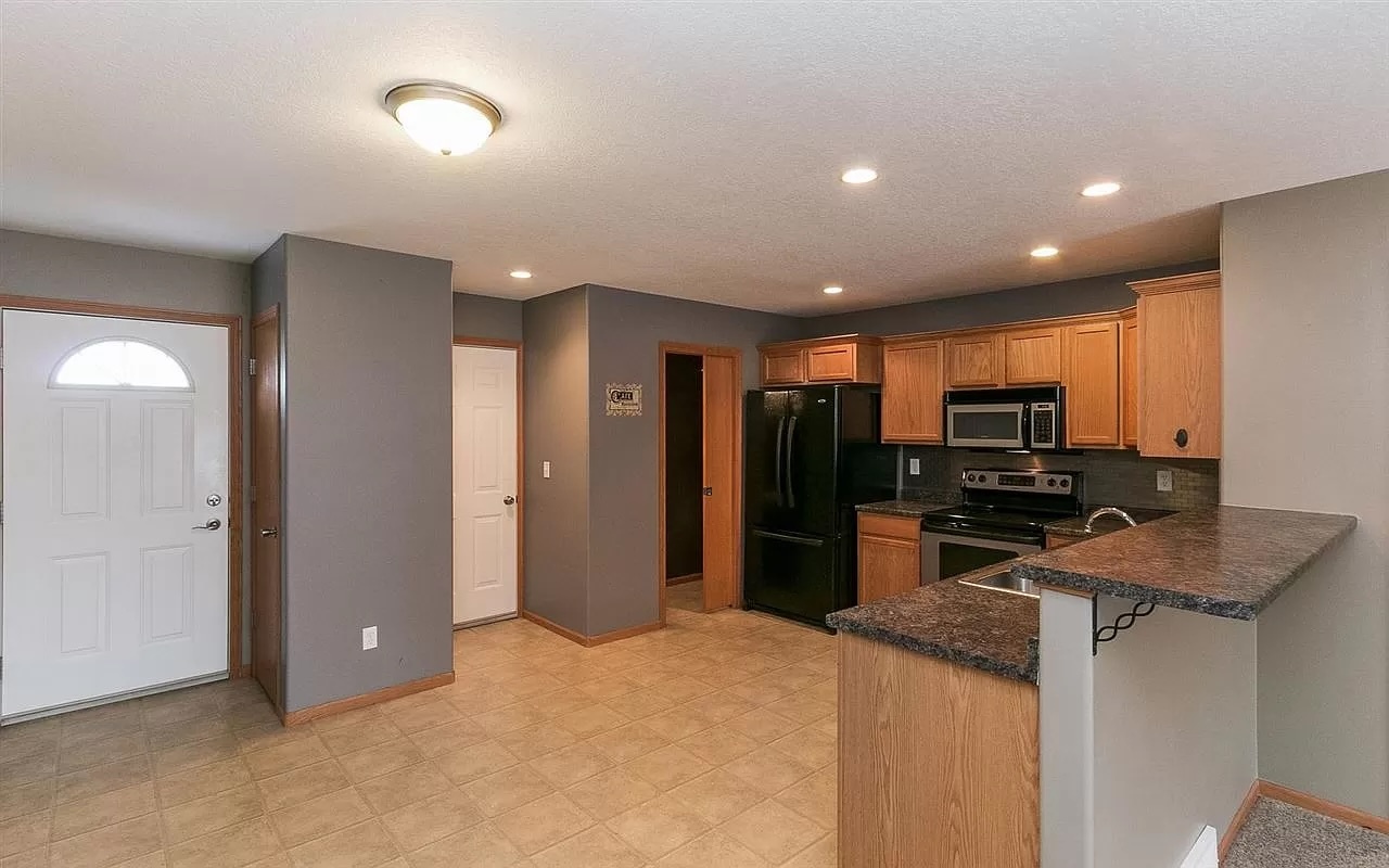 Kitchen - 248 Alydar Dr