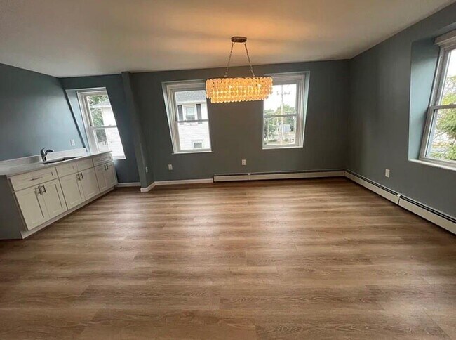 Building Photo - 9 Turner Ave