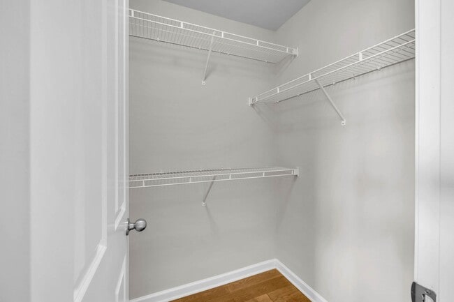 Building Photo - Middle Tennessee Blvd Townhome