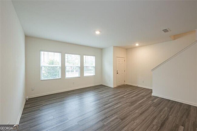 Building Photo - 2688 Toucan Wy