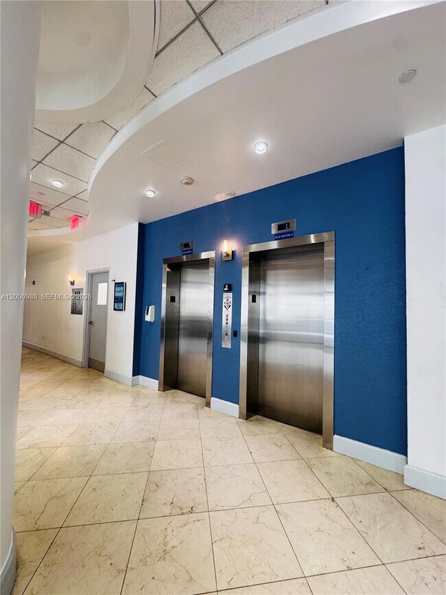 Building Photo - 401 NE 69th St