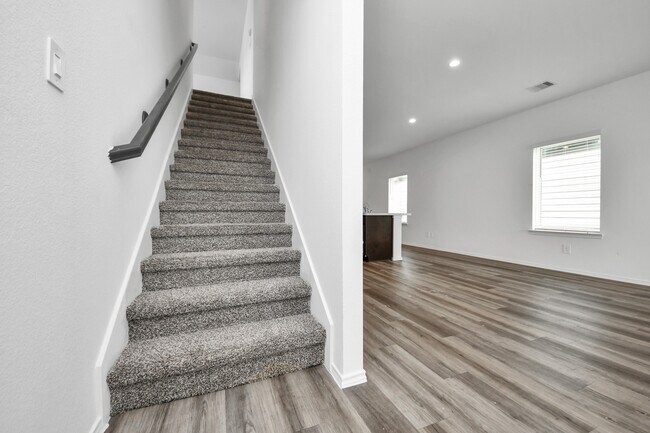 Building Photo - 1123 Tempranillo Wy