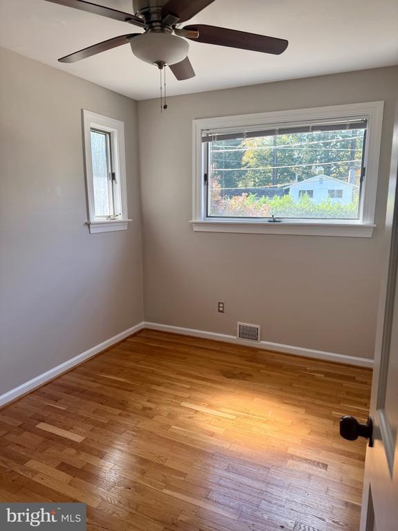 Building Photo - 7562 Kingman Dr