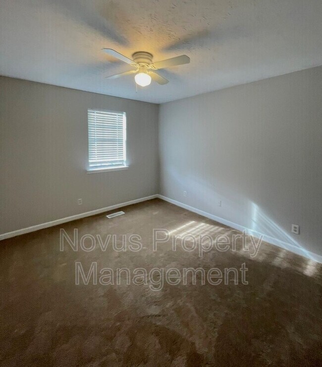 Building Photo - 765 South St