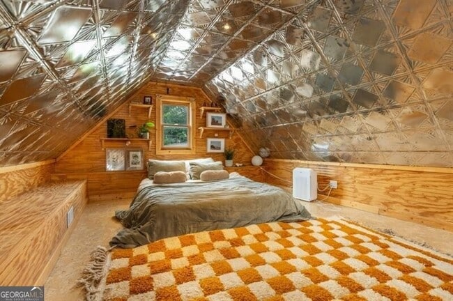 Building Photo - 154 Savannah St SE