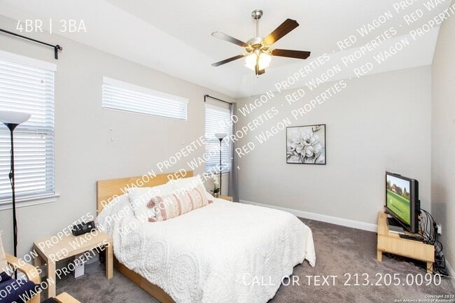 Building Photo - 9006 La Junta