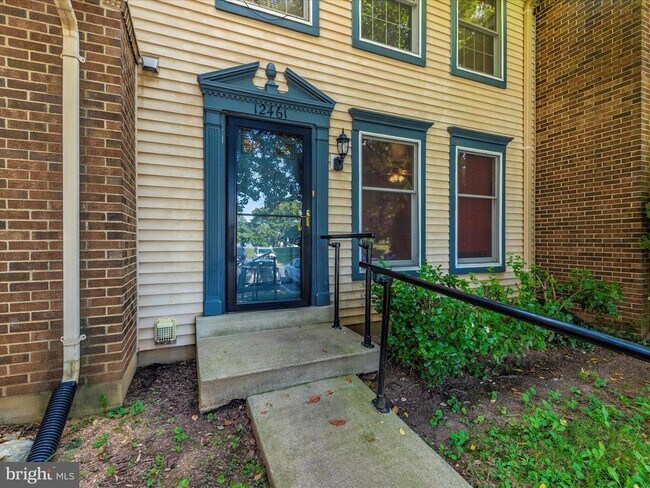 Building Photo - 12461 Quail Woods Dr