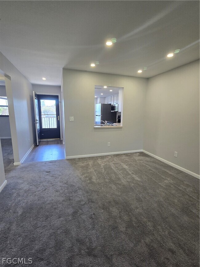 Building Photo - 1519 Cape Coral Pkwy W