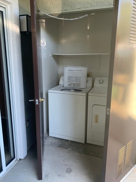 Building Photo - 20000 Plum Canyon Rd