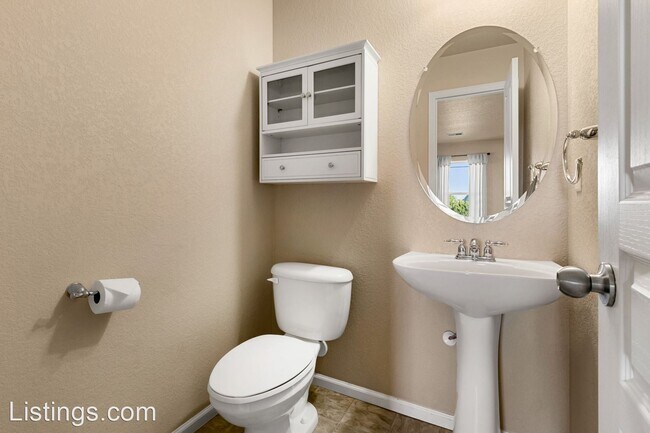 Building Photo - 3 br, 3 bath House - 2601 Coach House Loop