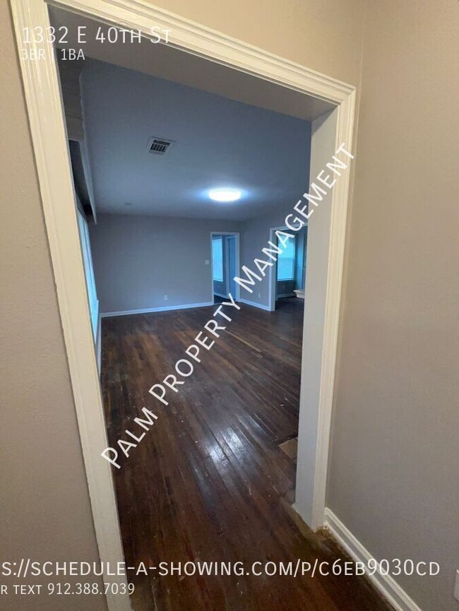 Building Photo - 1332 E 40th St