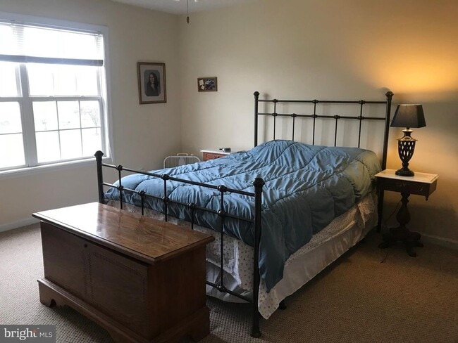 Building Photo - 32 Sanford Dr