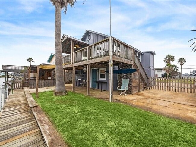 Building Photo - 85 Bayou Vista Dr