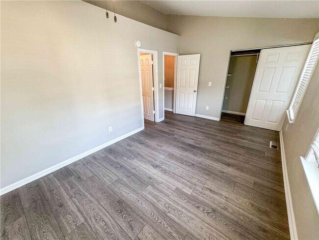 Building Photo - 3575 Kennesaw Station Dr