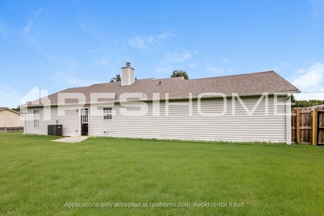 Building Photo - 116 Meadow Green Dr
