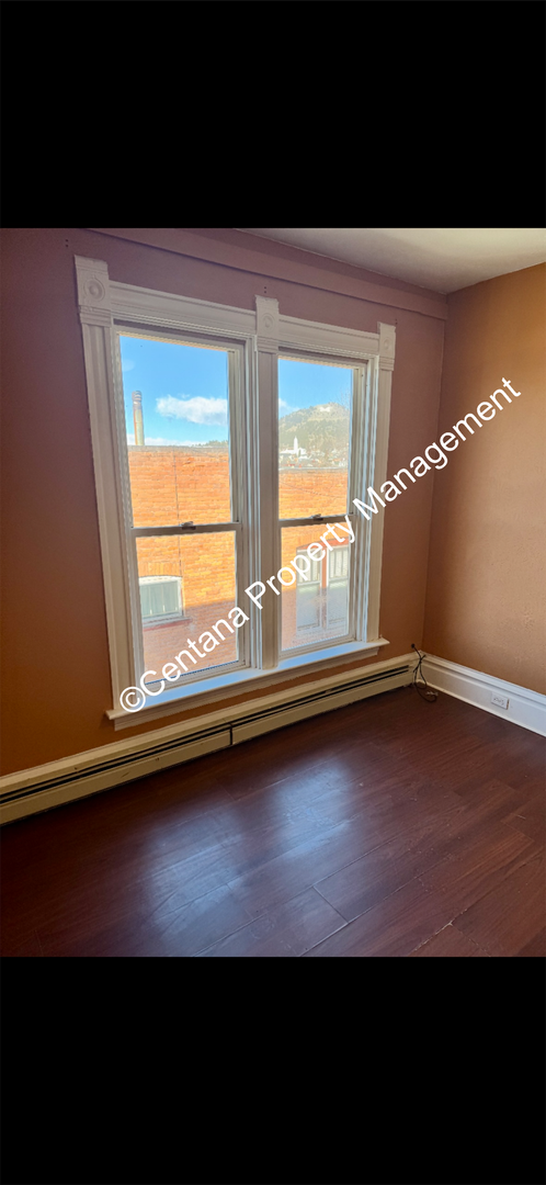 Building Photo - 601 W Mercury St