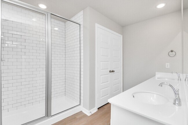 Building Photo - 27110 Bahia Grove Dr