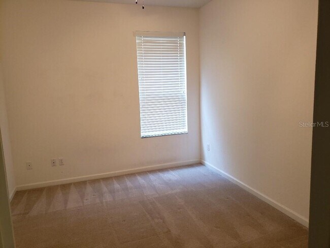 Building Photo - 1125 Lascala Dr