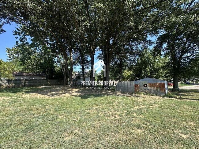 Building Photo - 5416 Fieldcrest Ave