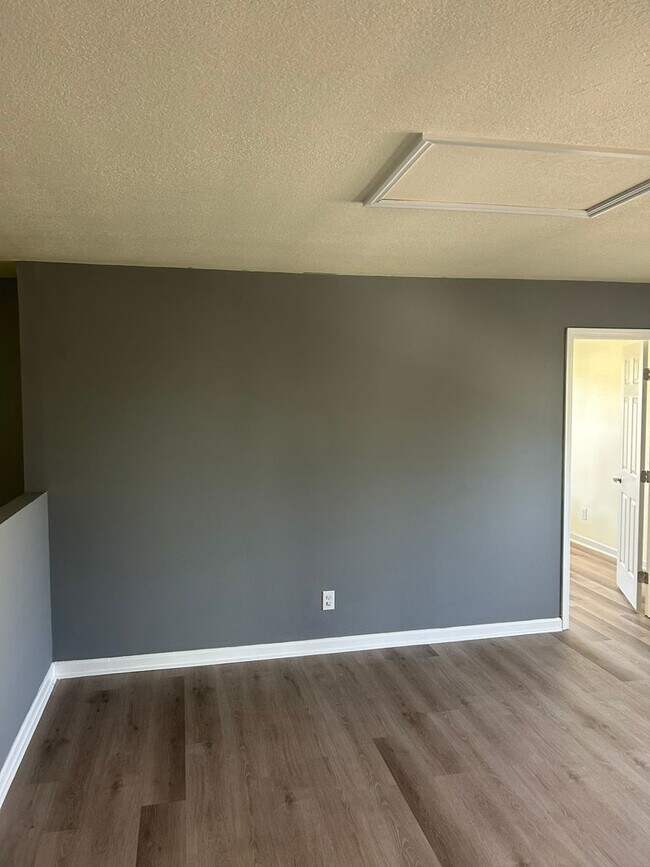 Building Photo - Madison City - County Line Road -Redstone Arsenal Gate 7