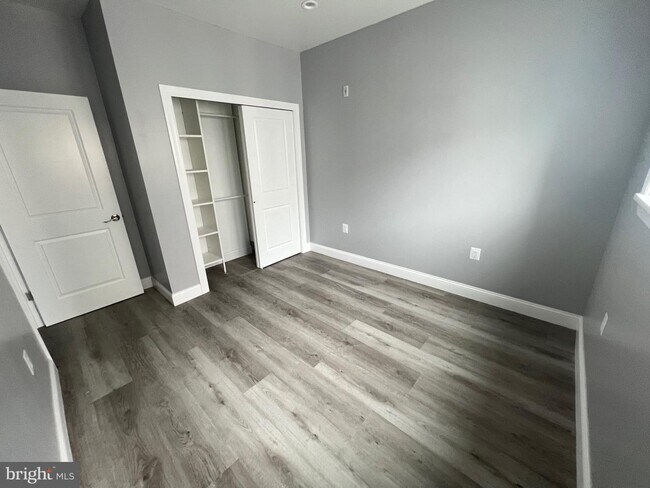 Building Photo - 1611-15 Ridge Ave