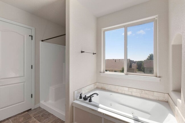 Building Photo - 4406 Cypress St