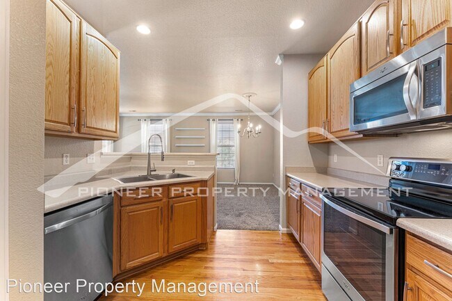 Building Photo - 3 br, 2.5 bath House - 12784 Jasmine St Un...