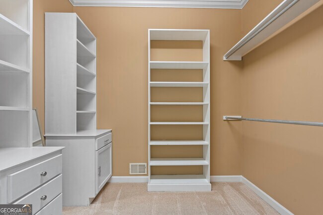 Building Photo - 235 Smokerise Trce