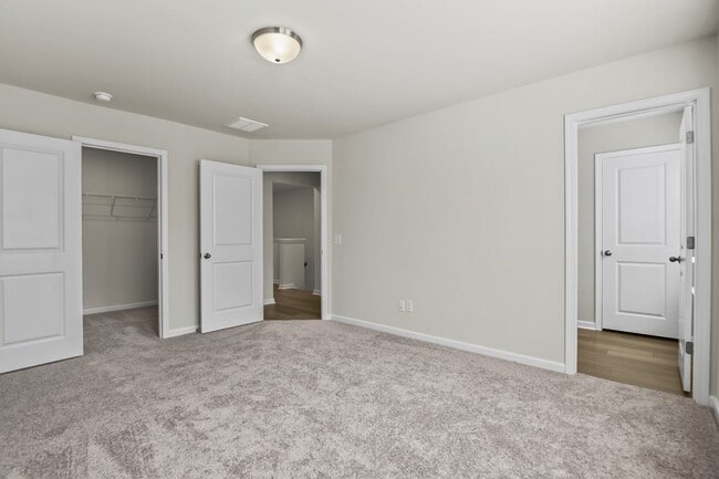 Building Photo - 9413 Sun Fountain Dr