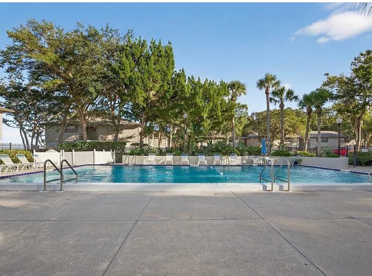 Building Photo - 19 Alcira Ct