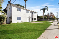 Building Photo - 7902 Tampa Ave