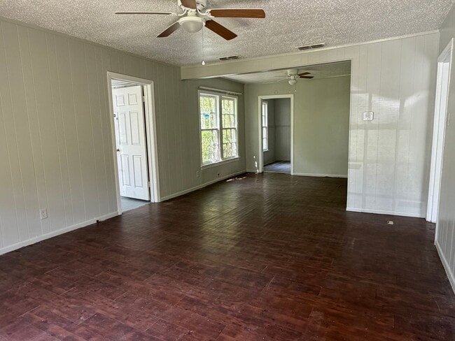 Building Photo - 2810 Morningside Dr