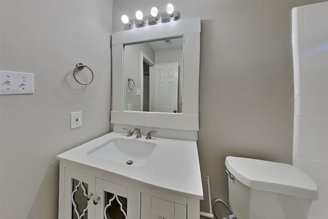 Building Photo - 5409 Balmorhea Dr