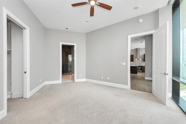 Building Photo - 1409 Post Oak Blvd
