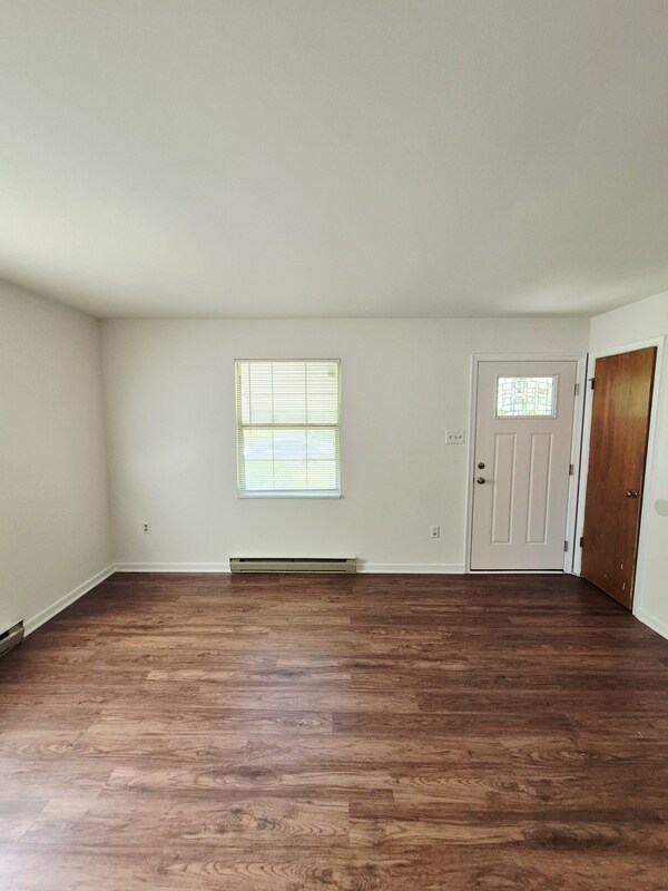 Building Photo - 1412 Blair St