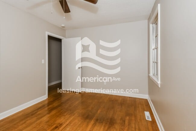 Building Photo - 1827 Beckley Dr