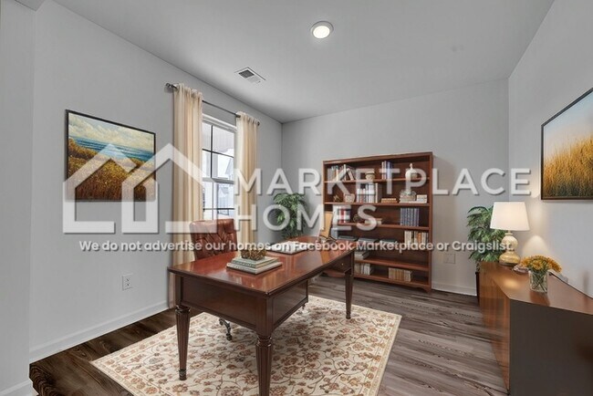 Building Photo - 327 Orchid Ln