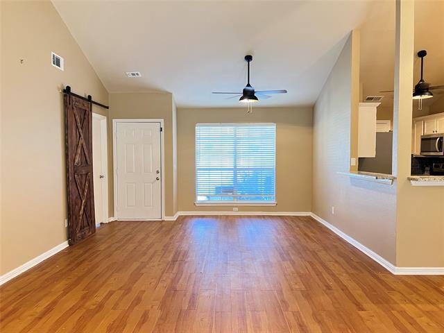 Building Photo - 631 Stagecoach Dr