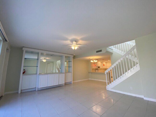 Building Photo - 7803 Bergamo Ave