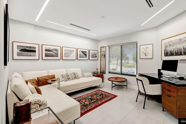 Building Photo - 7430 Victory Ln