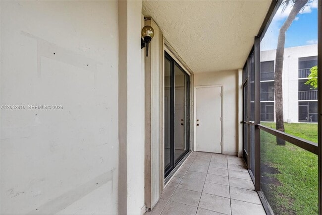 Building Photo - 8065 SW 107th Ave