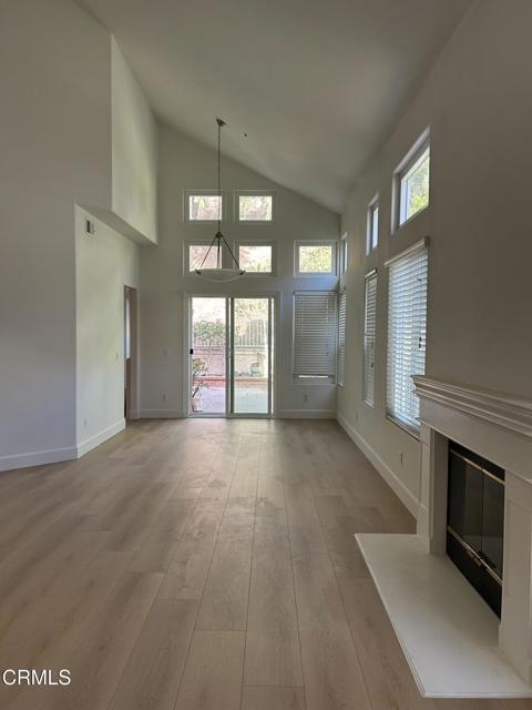 Building Photo - 994 C. Amable