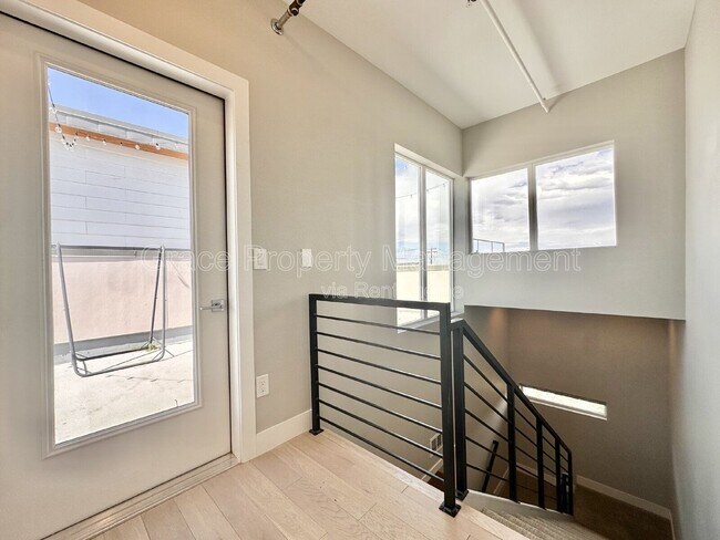 Building Photo - 3360 W 38th Ave