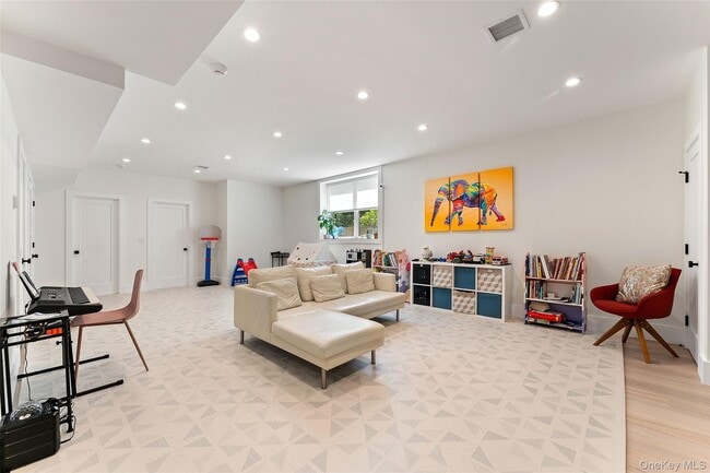 Building Photo - 49 Fayette Rd