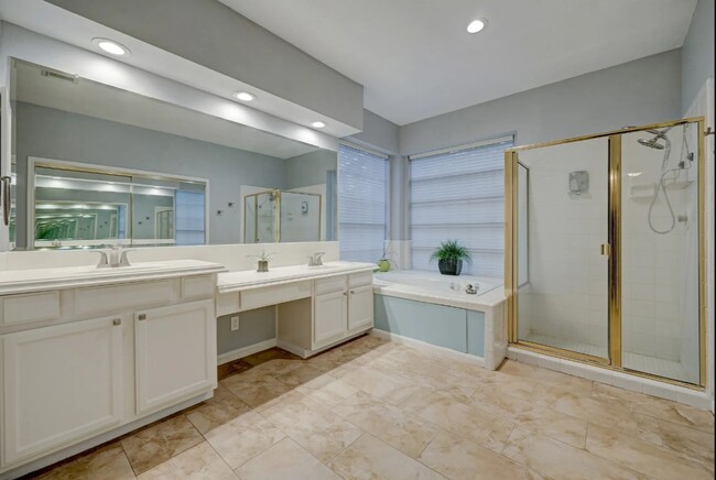 Building Photo - 7807 Allegro Dr