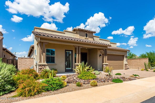 Building Photo - 6050 E Santa Cruz Dr