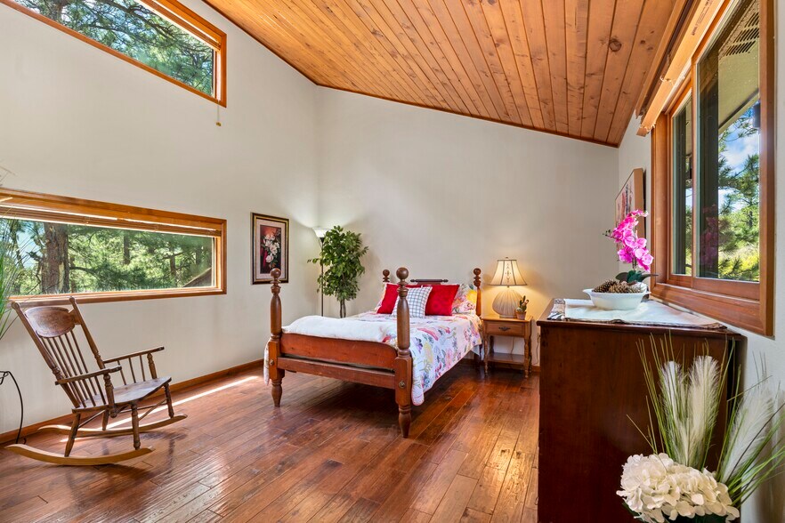 Building Photo - 4515 Red Rock Dr